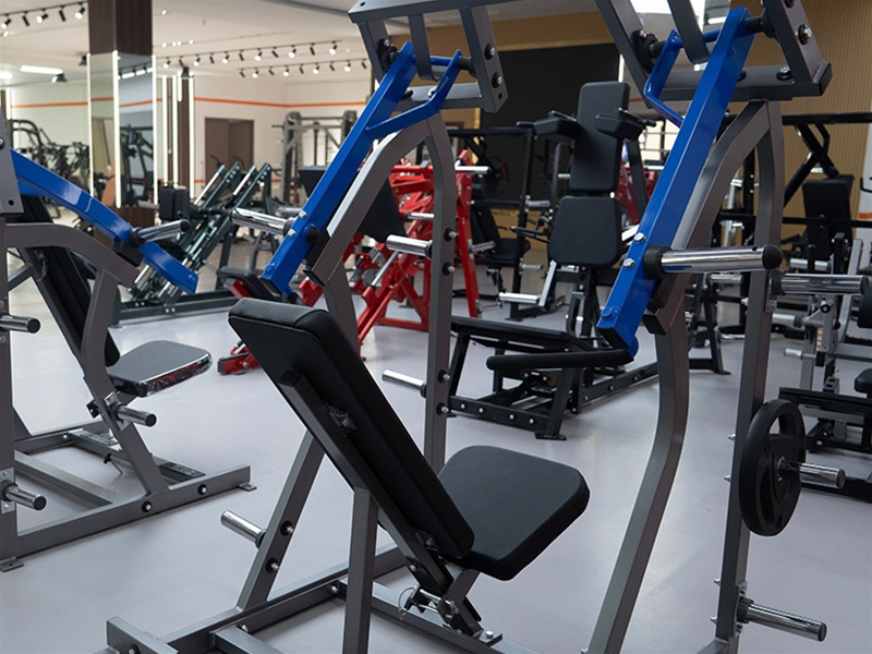 分动式超上斜推胸训练器