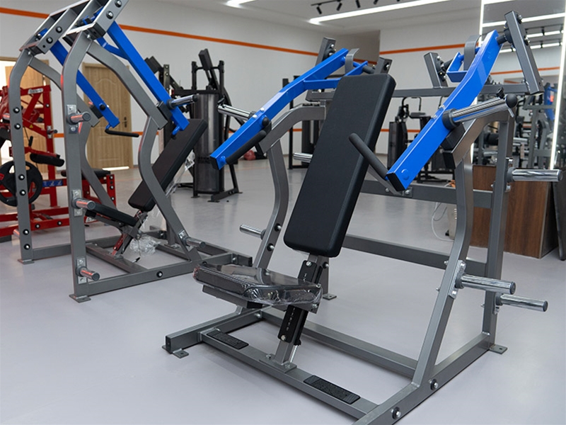 分动式上斜推胸训练器